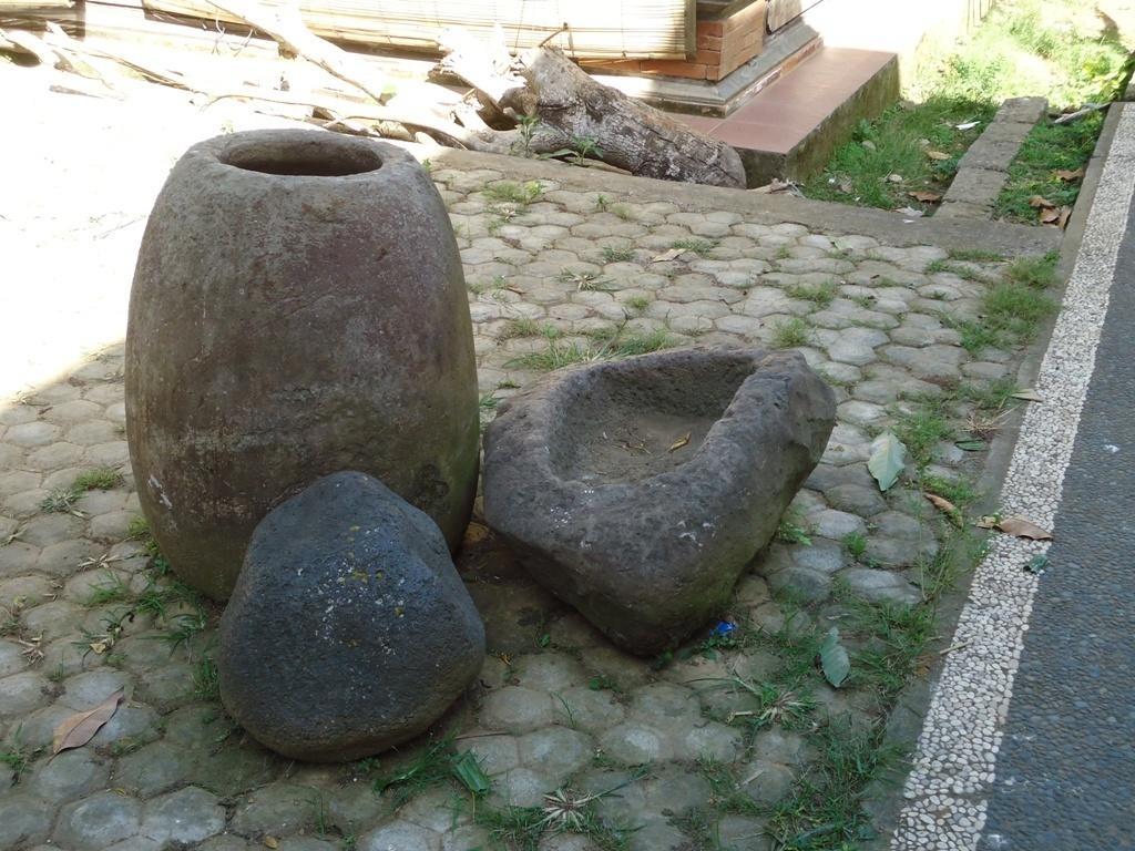 ホテル デワ プト ゲスト ハウス ウブド エクステリア 写真